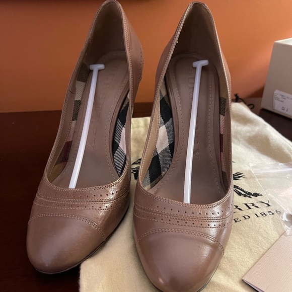 Burberry bridle leather stawell 100 pump - Picture 6 of 6